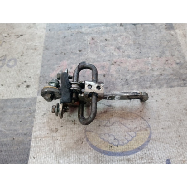 Limitador Porta Traseira Esquerda Vectra 97 98 99 A 2005