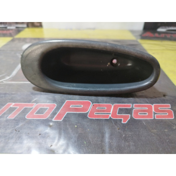 Moldura Do Puxador De Porta Renalt Clio Cod:(8200149209)...
