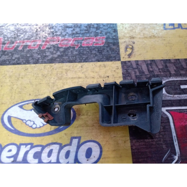 Guia Parachoque Dianteiro Direito Celta 1.0 (93384472) Usado