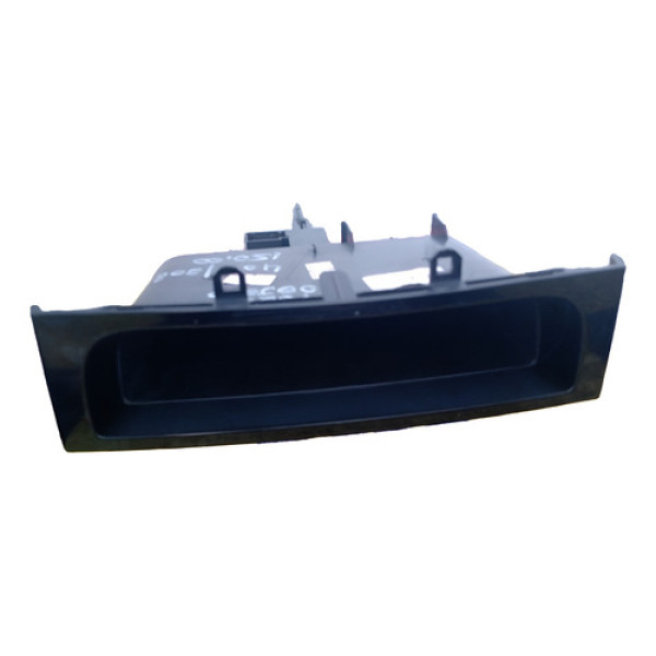 Porta Treco Painel Peugeot 408 2018 9670253577 Usado