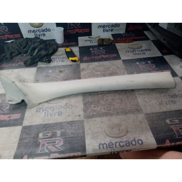Moldura Coluna Para-brisa Lado Direito Fiat Stilo 1001589640