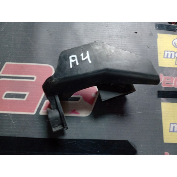 Protetor Suporte Galhada Limpador Audi A4 2013 8t1871353