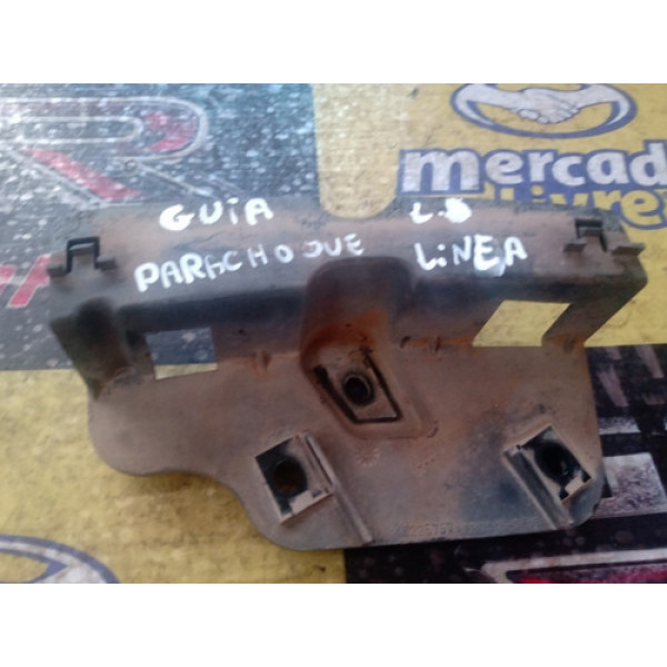 Guia Para-choque Fiat Linea Lateral Direito Usado 45225757