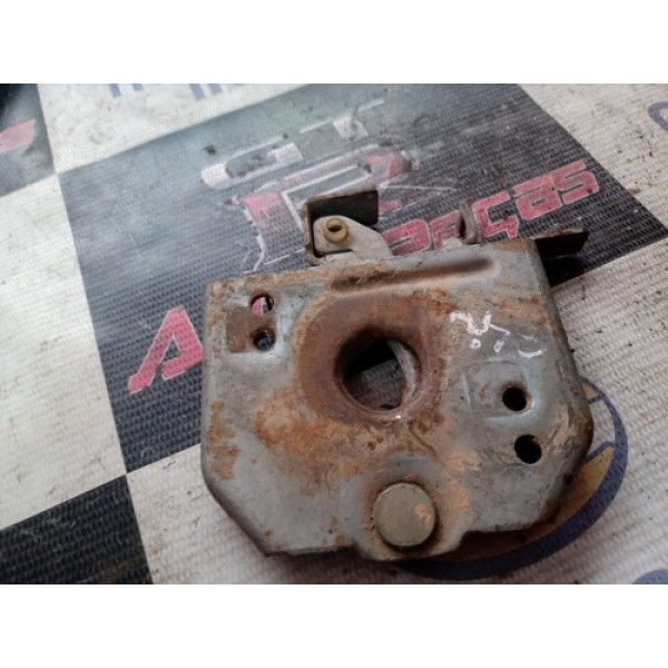 Fechadura Inferior Capô Renault Clio 00/02 7700352729 Usado 