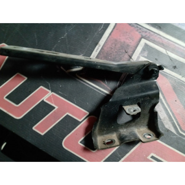 Par De Dobradiça Do Capo Audi A4 2010 8k0823302 / 8k0823301