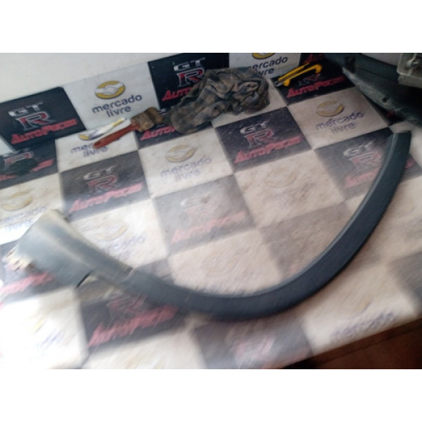 Aplique De Roda Dianteiro Esquerdo 87713-2p010 Sorento 2012