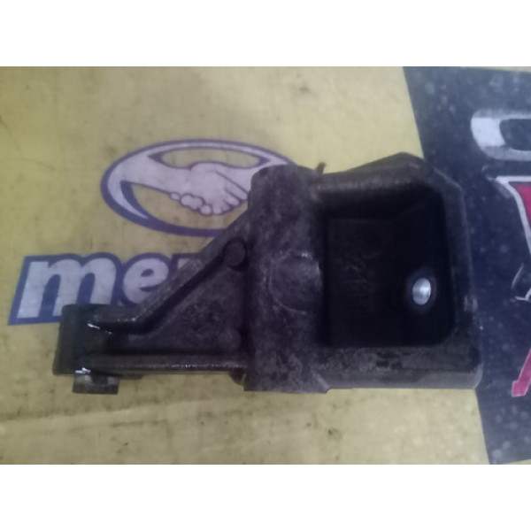 Suporte Bomba Água Fiat Linea 1.9 2009 55213116 Usado