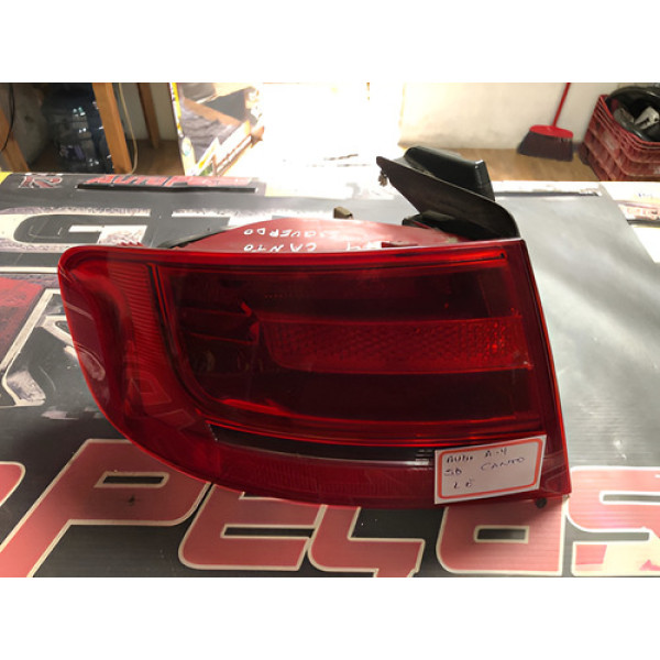 Lanterna Traseira Esquerda Do Audi A4 2009 Sedan Canto