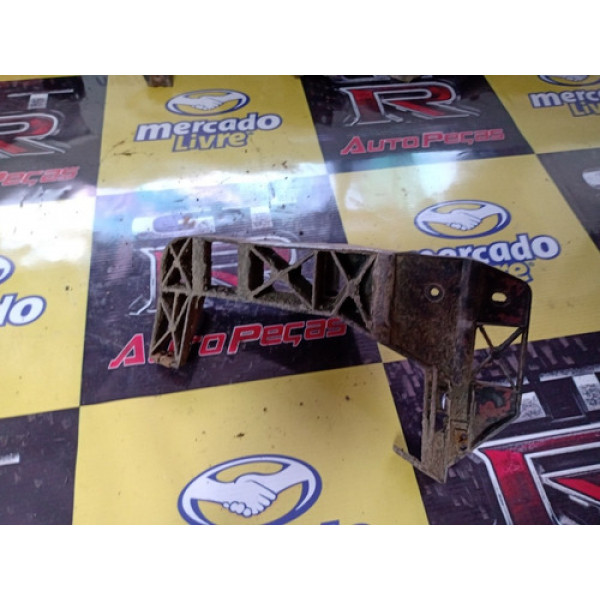 Suporte Parachoque Traseiro Direito 90339958 Gm Omega 92/98
