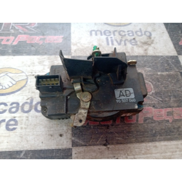 Fechad. Porta Dianteira Dir.  Vectra 99/ Sem Trava Elétrica 