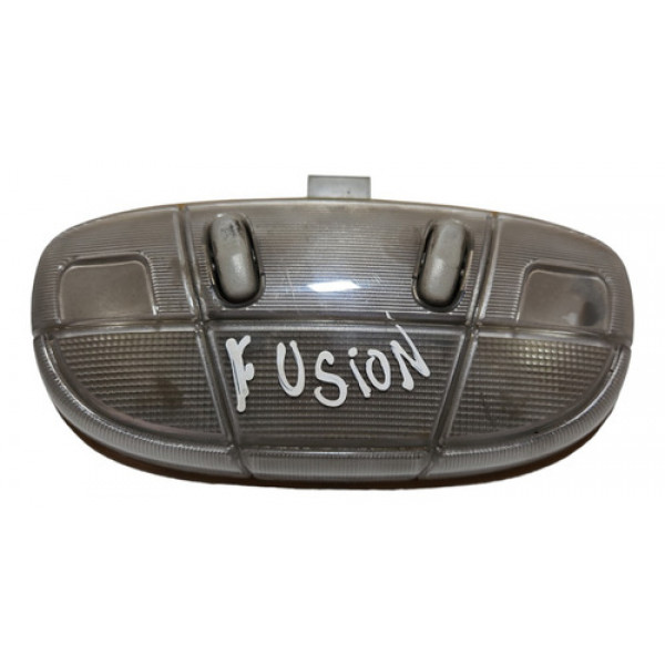 Luz Teto Cortesia Ford Fusion