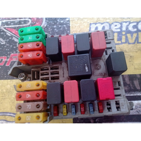 Caixa De Fusíveis Fiat Linea 1.9 51815339 Usado 