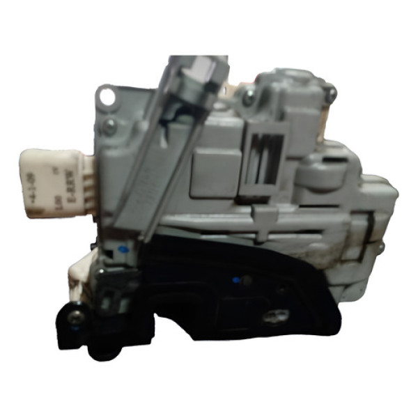 Fechadura Dianteira Direita Audi A4 2010 8j1837016a Pr