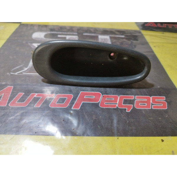Moldura Do Puxador De Porta Renalt Clio Cod:(8200149209)...