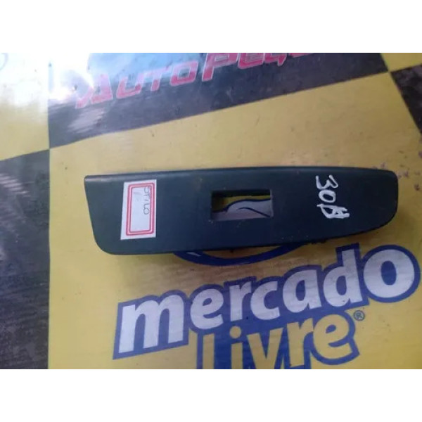 Moldura Botao Vidro Dianteiro Direito Fiat Stilo (100156010)