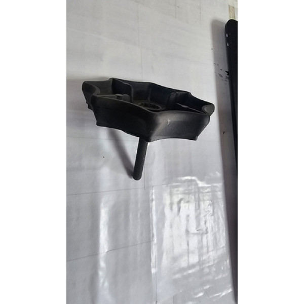 Parafuso Fixação Estepe Polo 2003 A 2006