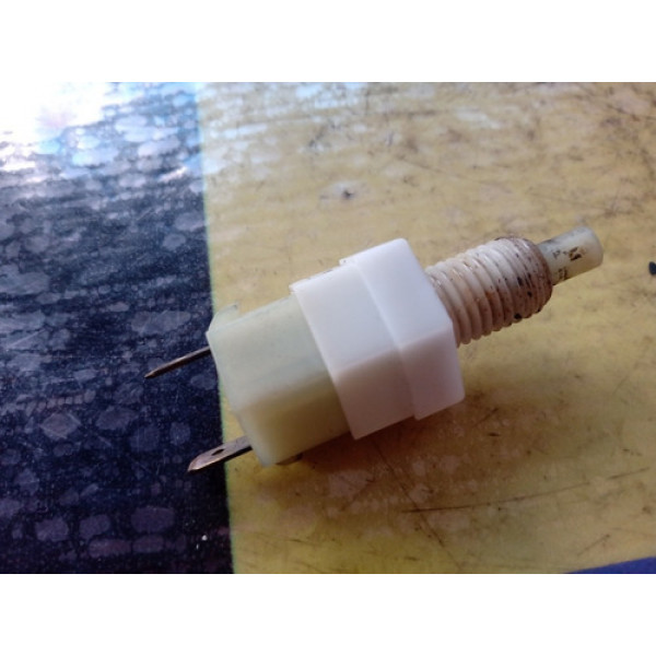 Interruptor Luz Freio Gm Omega Australiano 90059582 Usado
