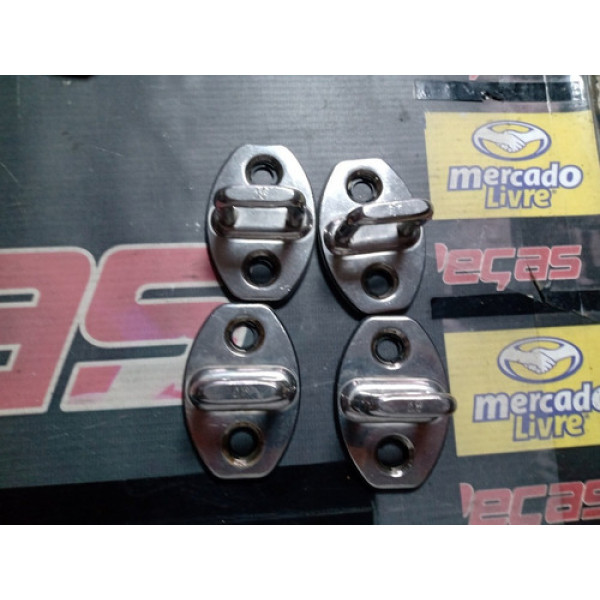 Batente Porta Audi Q3 2016 8t0837033