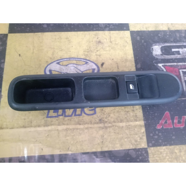 Moldura Botão Vidro Dianteiro Direito Peugeot 408 96650618zd